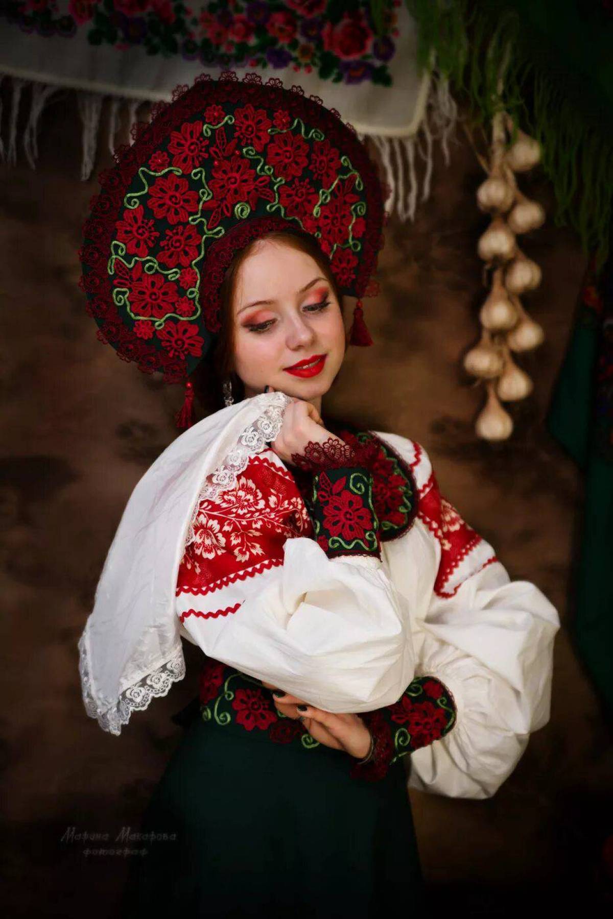 Women in Slavic costumes underwear in Cancun